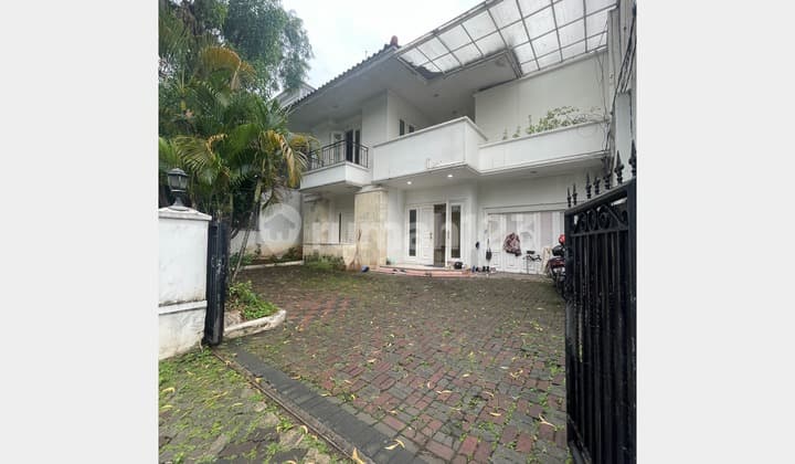 Dijual Rumah Lokasi Strategis di Menteng Jakarta Pusat