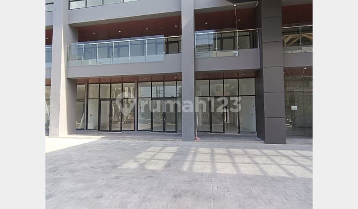 Disewakan Ruko 3 Lantai Siap Huni Lokasi Strategis di Menteng