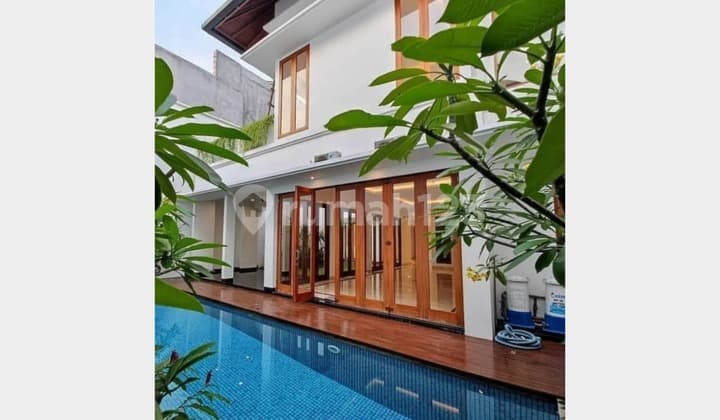 Dijual Rumah Mewah Kawasan Elit di Pondok Indah