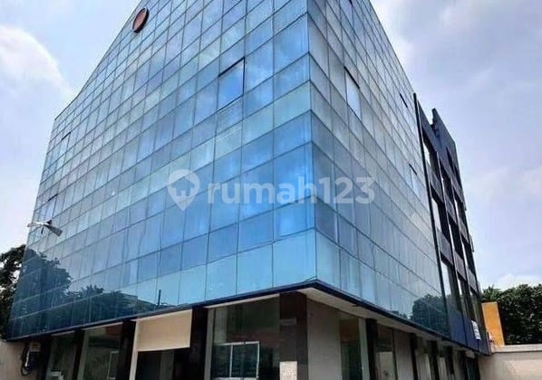 Dijual Gedung Posisi Hoek Area Strategis Jakarta Pusat