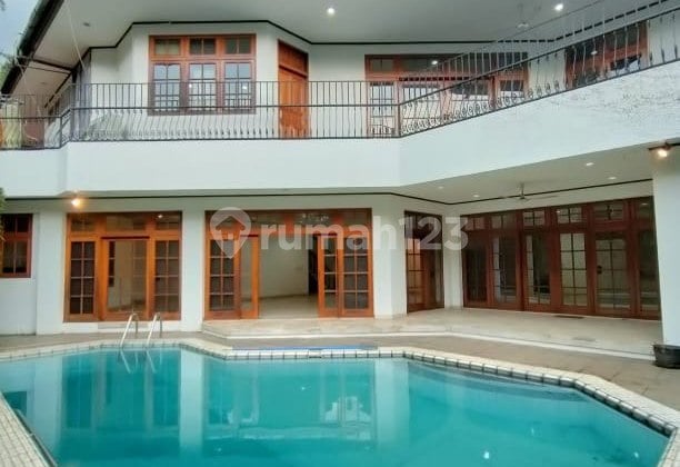 Disewakan Rumah Kawasan Prestige Area Kebayoran Jaksel