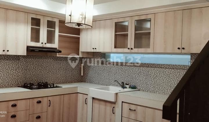 Disewakan Rumah Menteng Bagus Ada Rofftop Jakarta Pusat