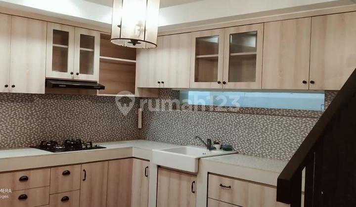 Disewakan Rumah Menteng Bagus Ada Rofftop Jakarta Pusat