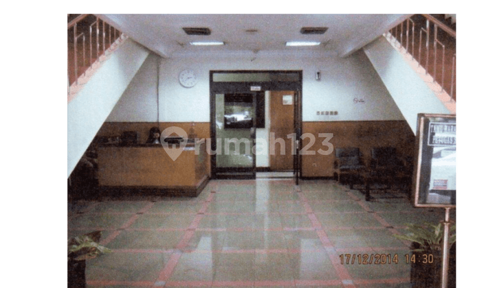 For Sale Strategic Area Building Price Below NJOP