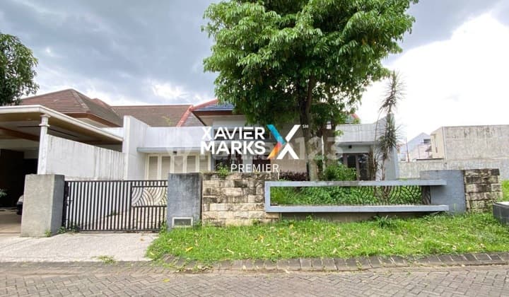 Dijual Rumah di Jalan Boulevard Perumahan Graha Kencana Malang