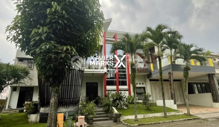 *Dijual Rumah Mewah Semi Furnished di Ijen Nirwana Klojen Kota Malang*