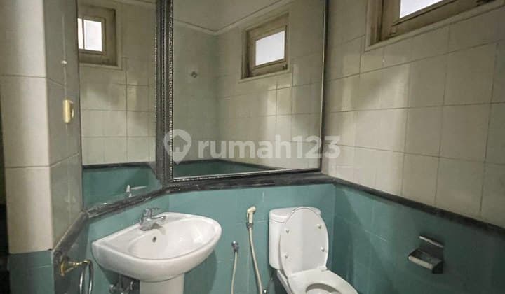 Disewakan Rumah Hunian di Menteng Area Tenang