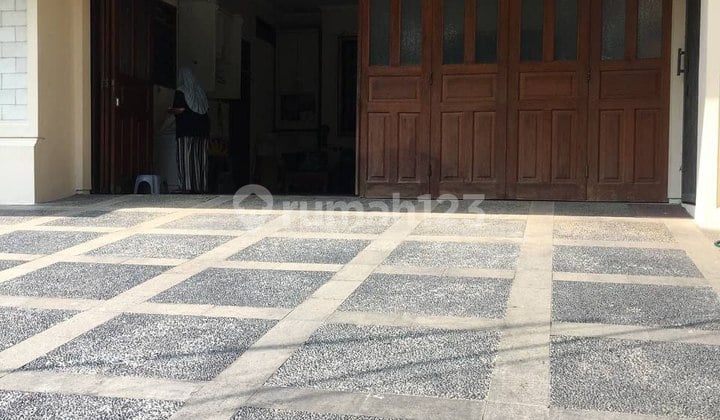 Disewakan Rumah Mewah Siap Huni di Menteng