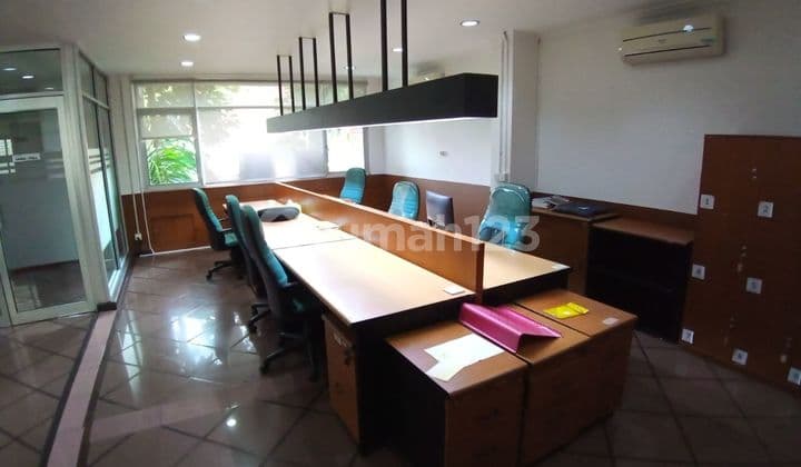 Commercial Building for Sale at NJOP Price in Menteng