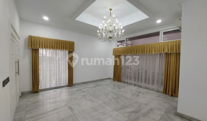 For Sale Vintage Luxury House with Pool, Pondok Indah