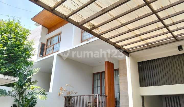 Rumah Modern Minimalis di Kemang Dekat New Zealand School