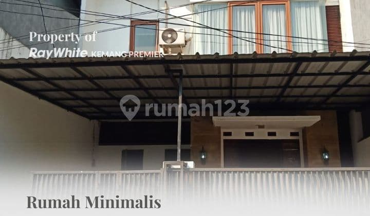 Rumah Minimalis Lokasi Strategis di Warung Jati Barat, Jakarta Selatan