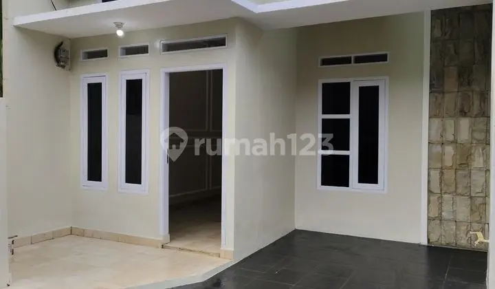 Rumah Murah Siap Huni di Sawangan Depok Dekat Halte