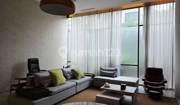 Disewakan Apartement Verde 3 BR Furnished Luas 297M2 Fasilitas Terbaik Jakarta Selatan