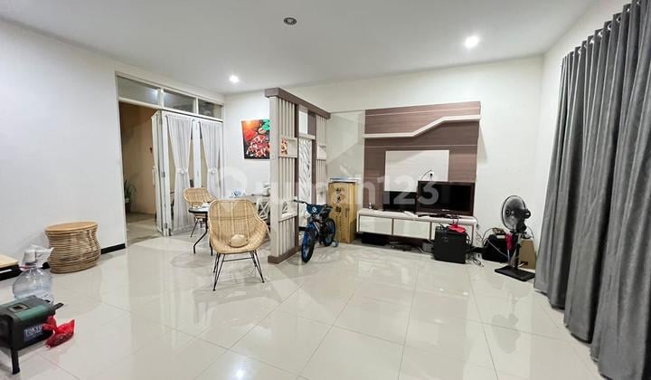 Hunian Idaman Rumah Terawat di Taman Kopo Indah 5 SHM Siap Huni