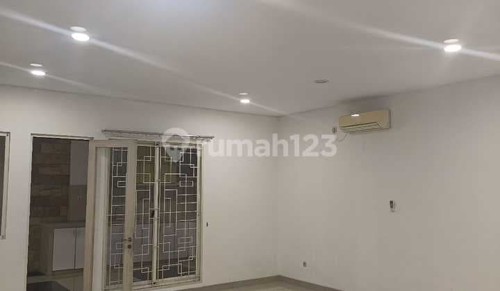 9Al di Jual Rumah Green Lake City Amerika Latin