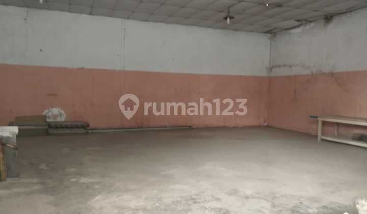 27For Rent Super Cheap Warehouse in Kebon Nanas Tangerang