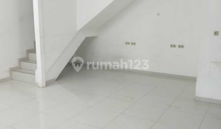 19Al Disewakan Gudang 12X24,75M2 di Taman