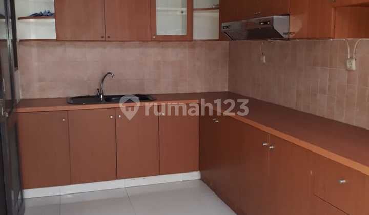 14Al Disewakan Rumah 10X20 Full Furnish Puri Indah Kembangan