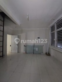 20Al Disewakan : Ruko 5 Lantai di Mutiara Taman Palem,
