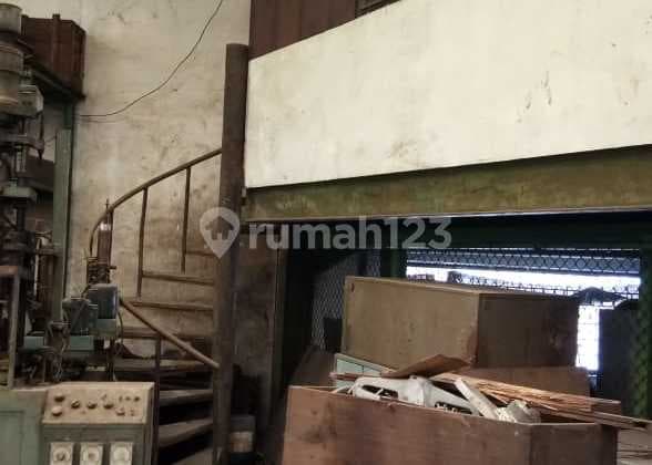 28Al Warehouse for Rent, 2,000M2 in Muara Karang