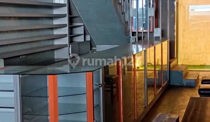 Dijual Ruko Strategis di Pusat Kota - Belakang Level 21