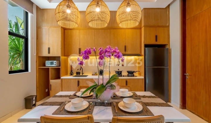 Prime Batu Bolong Area! Royal 2Br Freehold Villa With Rooftop & Pool