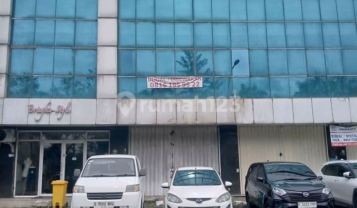 For Rent, 2.5-Story Shop House in Taman Tekno