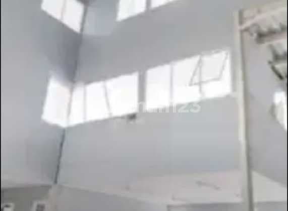 Disewakan Gudang Baru Loading Hook di Delta Silicon Cikarang