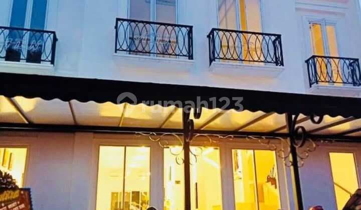 For Rent Spacious 3-Story House Suitable for Office