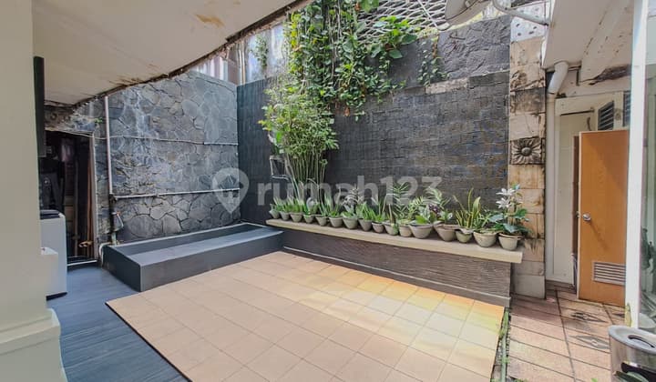Rumah di Gunawarman, Dekat Scbd Senopati Kebayoran Baru Kuningan