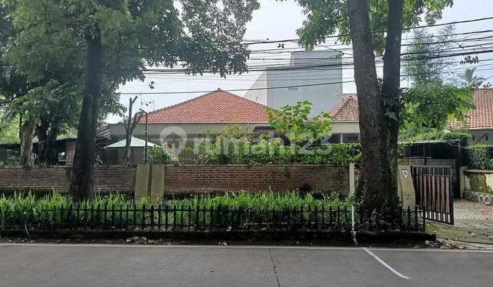 Rumah Strategis Dekat Cihampelas - Cocok Hunian & Investasi