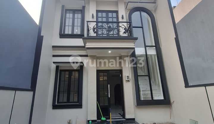 For Sale: Cool Classic House in Taman Ratu with Freehold Title