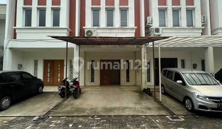 Disewakan Rumah Semi Ruko Siap Huni