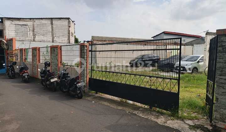 Rumah 2 Lantai Akses Bagus bisa Request