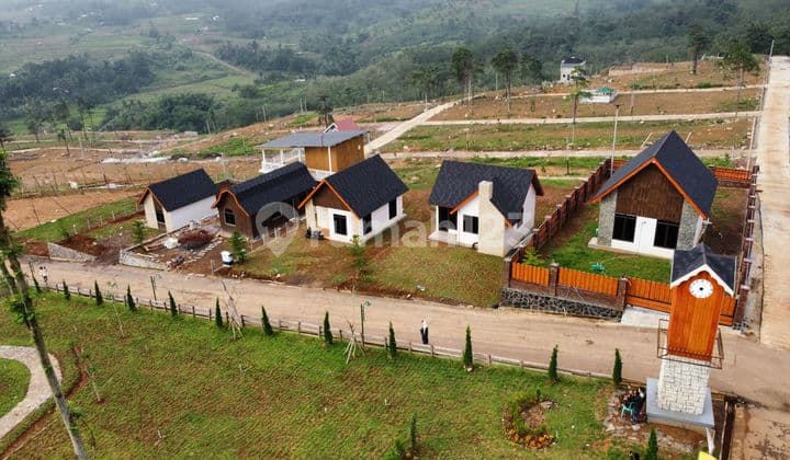 Affordable Land in a Strategic Location Near Tourist Area Freehold Certificate