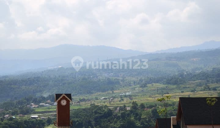 Cheap Land Strategic Location Near Tourist Area Free SHM