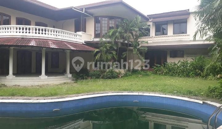 Dijual Rumah Tua Hitung Tanah di Pondok Indah