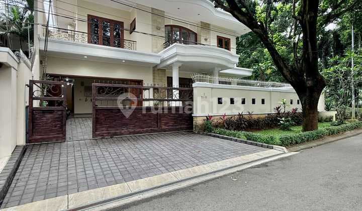 For Rent, Well-Maintained Luxury House in Pondok Indah