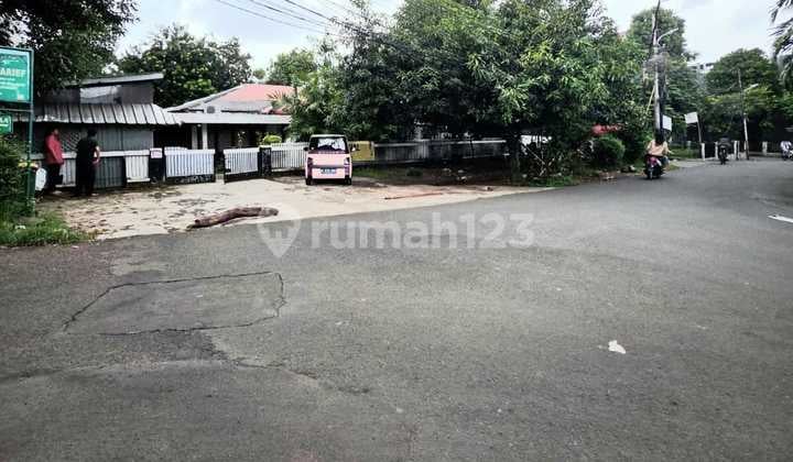 Dijual Rumah Lama Hitung Tanah di Pancoran Jakarta Selatan