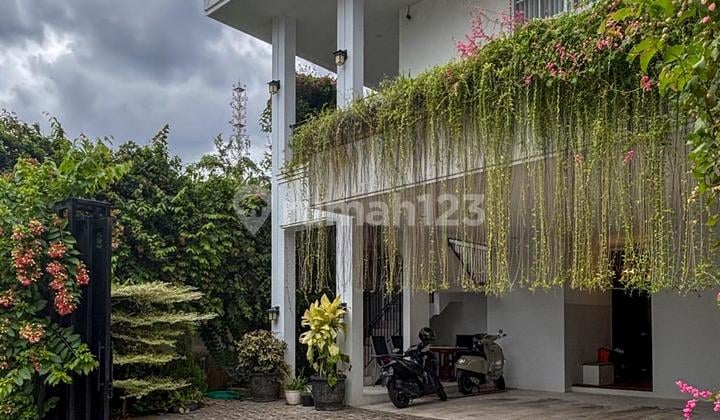 Dijual Rumah Full Furnished di Bintaro Kebayoran Village