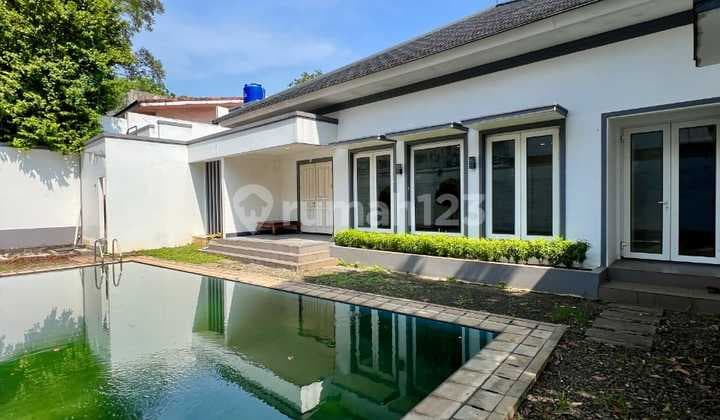 Dijual Rumah Tanah Luas di Kemang Bangka