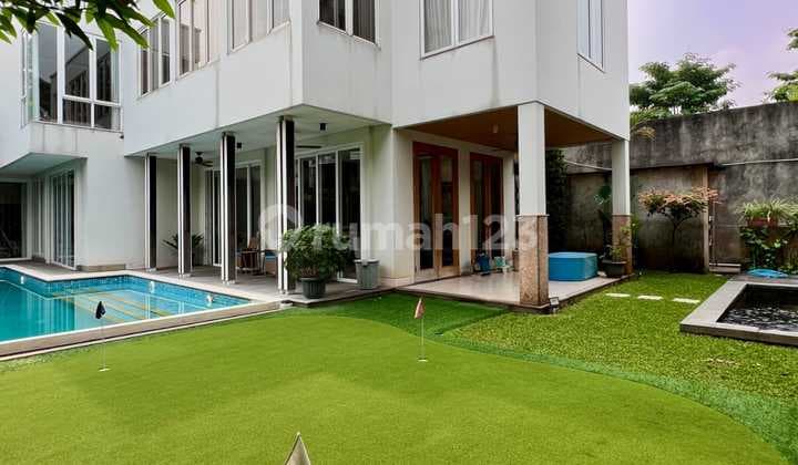 Dijual Rumah Full Furnished di Kemang Jakarta Selatan