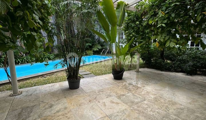 Dijual Rumah Super Mewah Hanya Tiga Menit ke Scbd