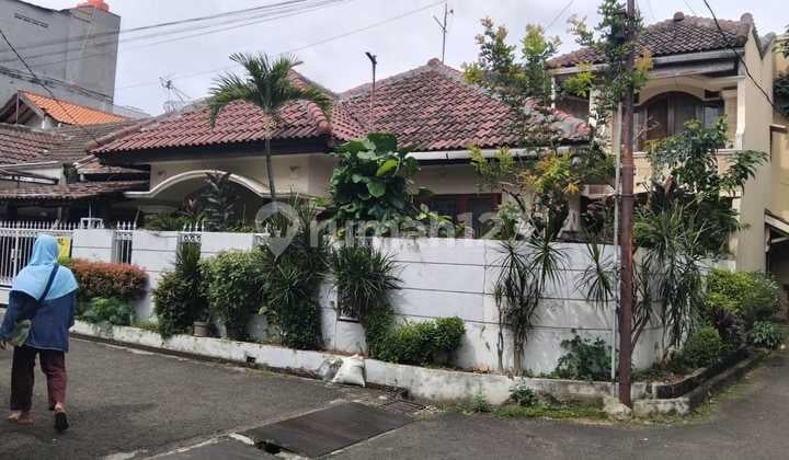 Mampang Prapatan Jaksel Rumah Hoek