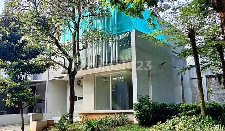 Rumah Hoek Sektor 9 Bintaro Jaya Tangsel