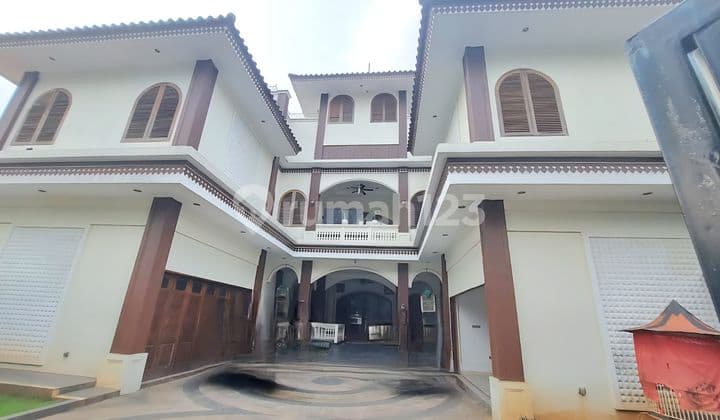 Luxury House + 33 Rental Units + 24 Boarding Rooms in Pondok Pinang, South Jakarta.