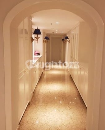 Penthouse Royale Springhill Kemayoran - Tower Lavender Lt. 37 - City View Spektakuler!