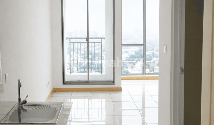 Unit Studio M-Town Bryant Lantai 28 - City View & Bonus Ac Baru!