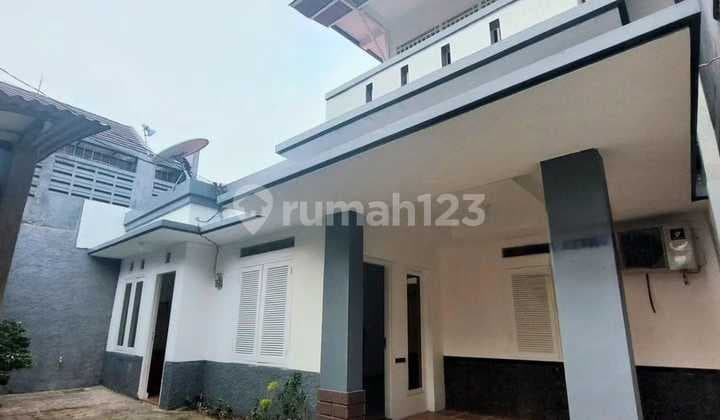 Rumah 2 Lantai di Cipadu Tangerang Banten Cocok untuk Hunian